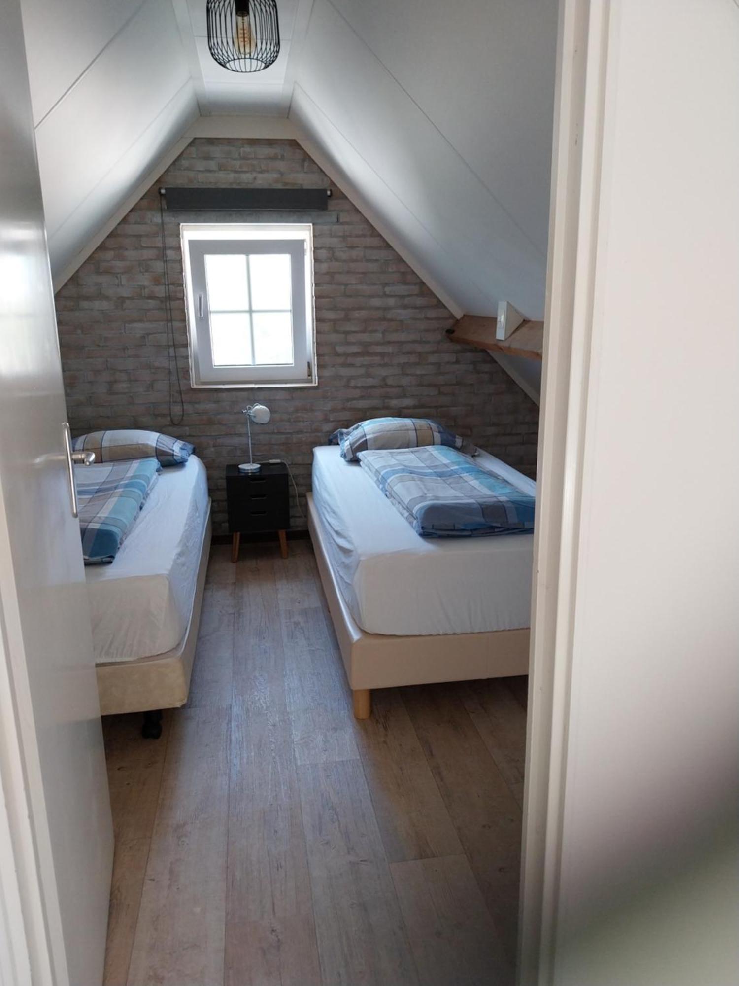 Vakantiehuisje Gelegen Op Een Kattensprong Van Veerse Meer En Noordzee! Kamperland Ngoại thất bức ảnh